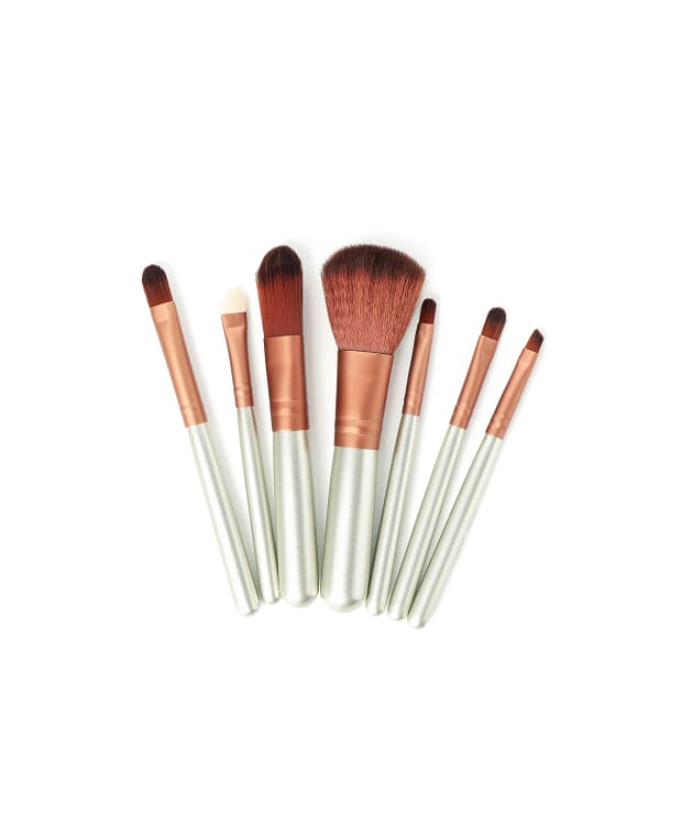 Rosewood makeup brush set